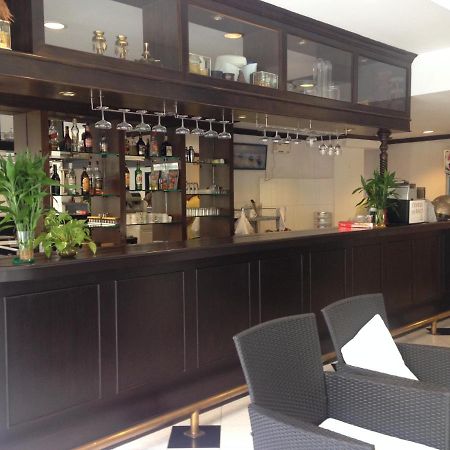 Lotus House Hotel Jomtien Beach Exterior photo
